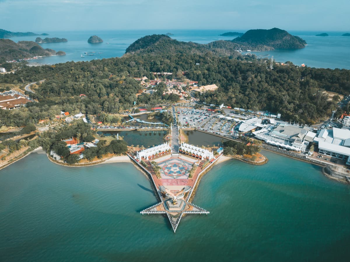 Malaysia & Langkawi Honeymoon Tour