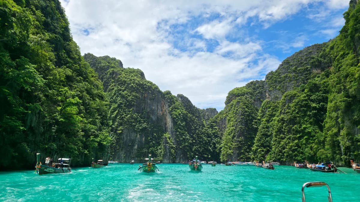 Phuket Tour