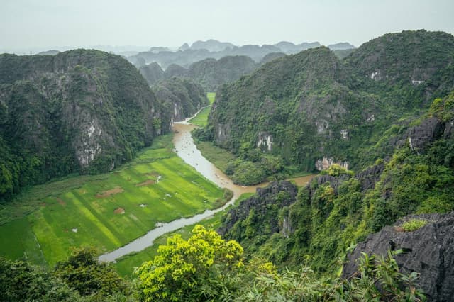 Hanoi, Ninh Binh & Ha Long Bay Tour