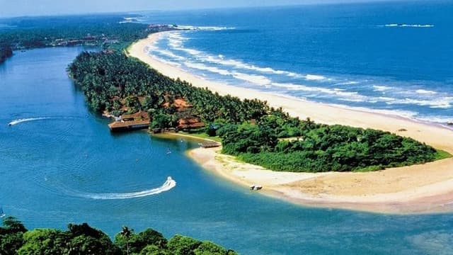 Kandy, Ella & Bentota Honeymoon Tour