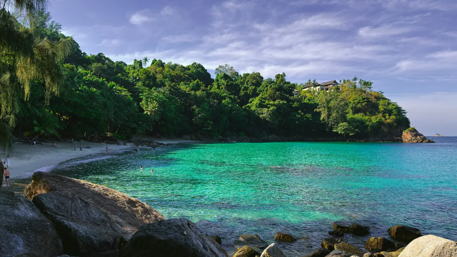 Bangkok, Pattaya or Phuket: Which to Choose for a First Trip