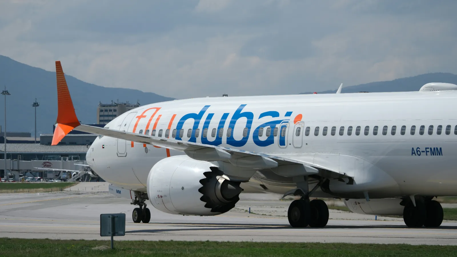 Kathmandu to Dubai Flights: Airlines, Flight Time and Abu Dhabi
