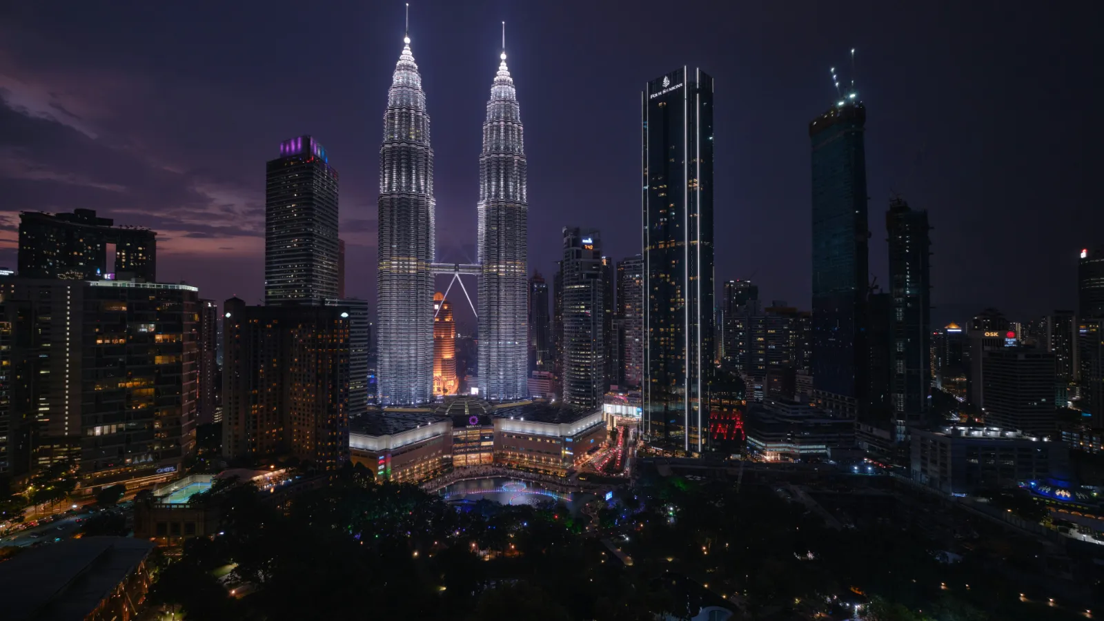 Malaysia vs Singapore: Which Is Better for Your Holiday?