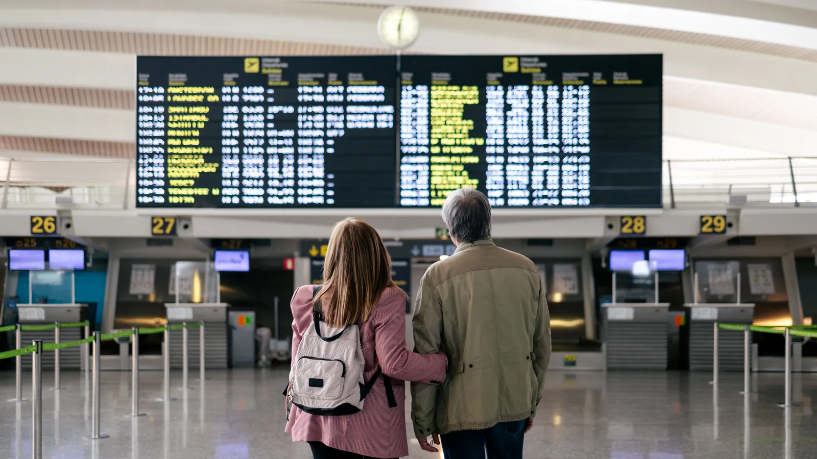Do Nepalis Need a Passport for India? ID Rules for Air and Land